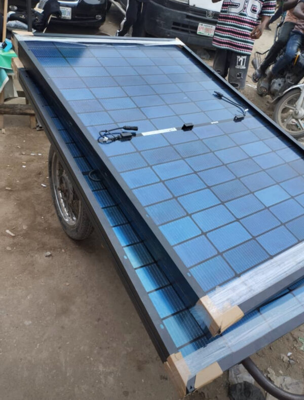 600W Jinko Solar Panel