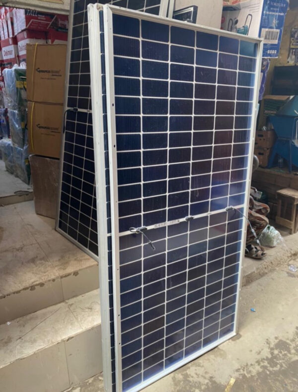 600W Jinko Solar Panel - Image 2