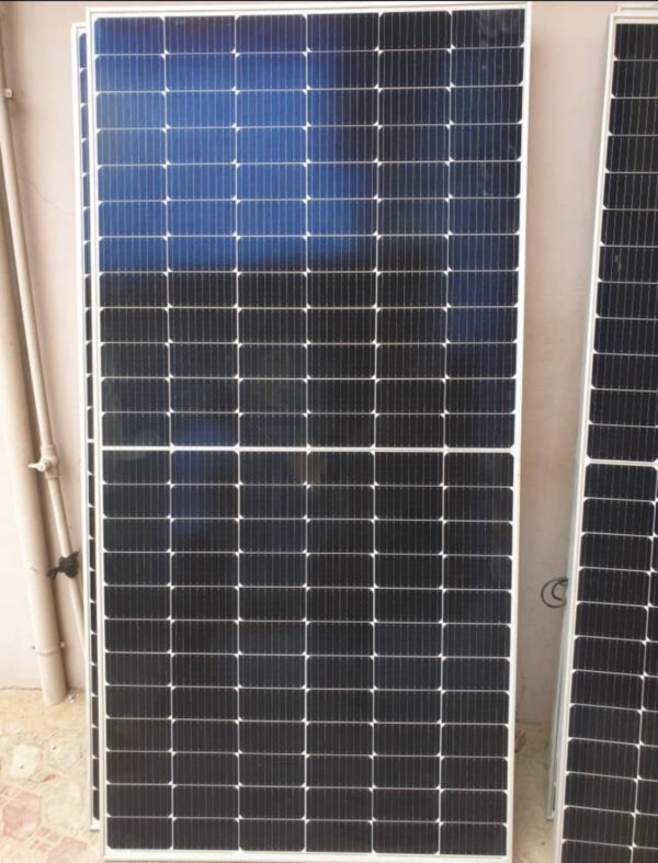 600W Jinko Solar Panel - Image 3